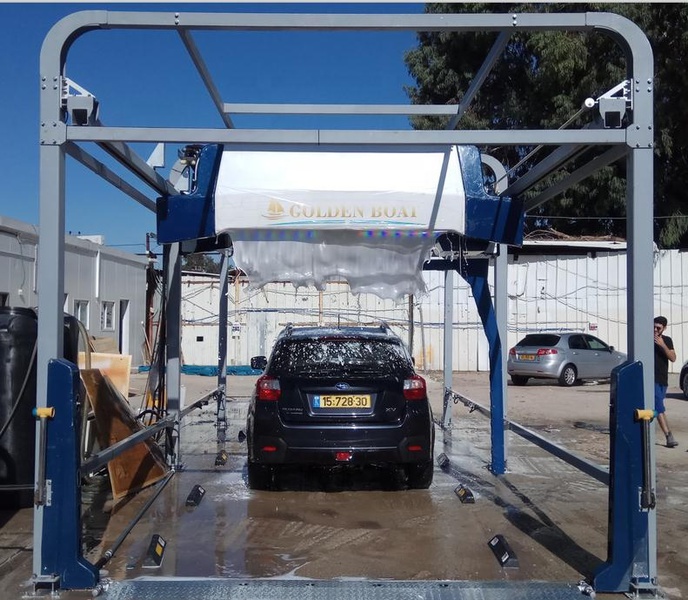 Car-washing-machine-leisuwash-360-automatic-car.jpg